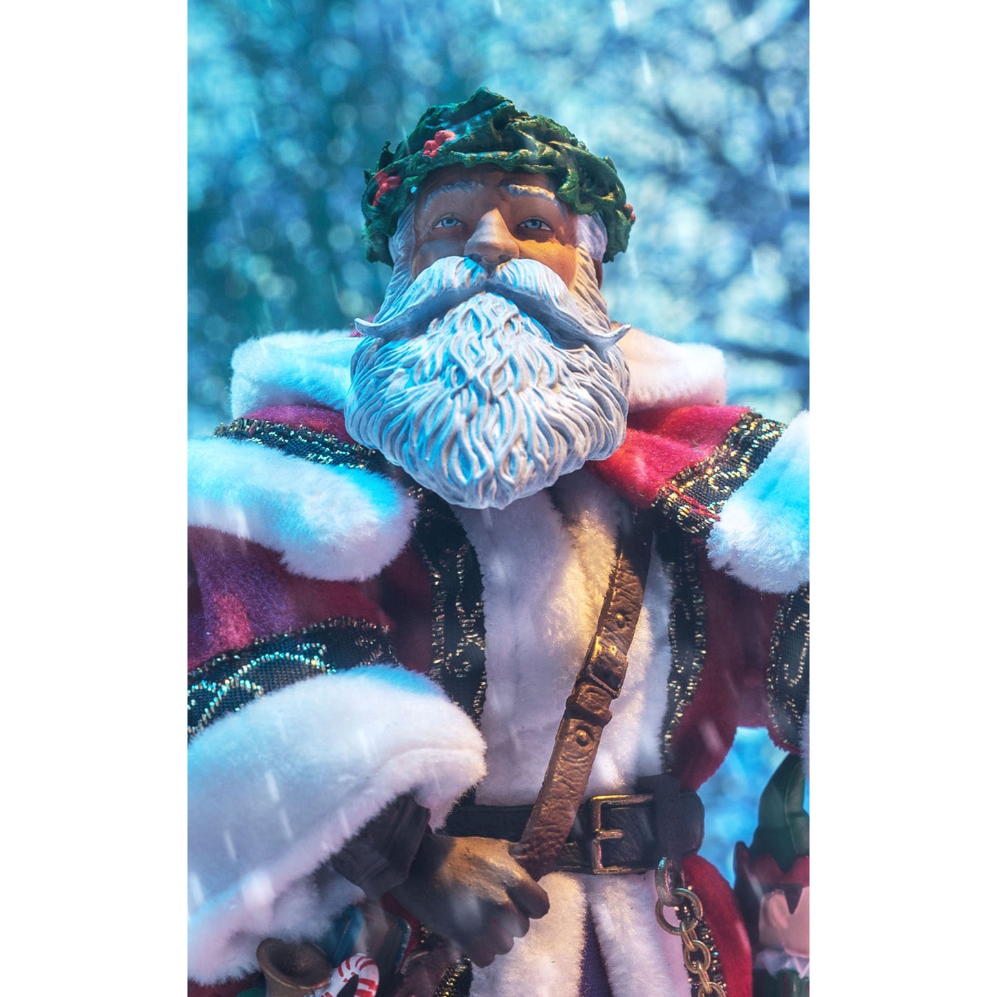 Figura Obscura: Father Christmas figure