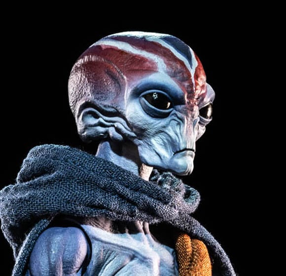 Cosmic Legions: Outpost Zaxxius Altarr Cyllovius Figure